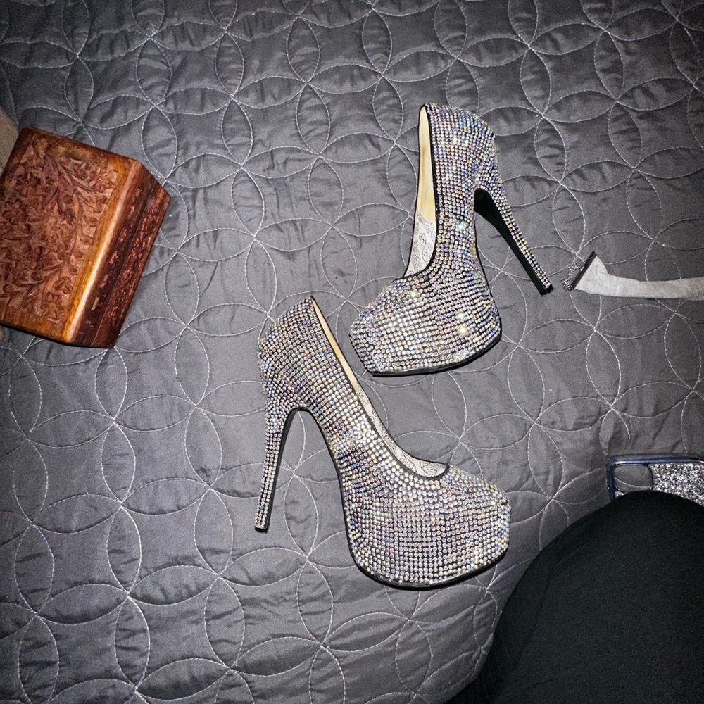 Rhinestone heels - Picture 2 of 4